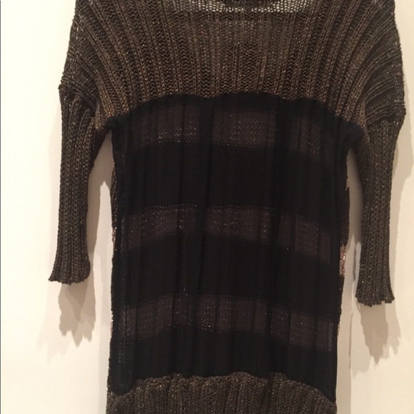 Svee knit top with sheer black back - Picture 6 of 8